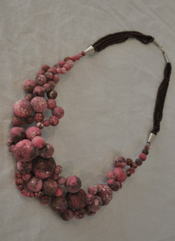Multi-ball necklace pink