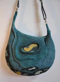 blue saddlebag purse